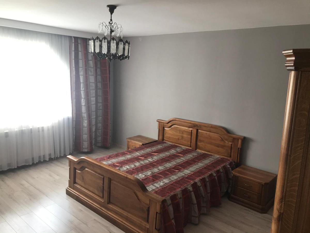 Садиба Червона Калина Private Estate Chervona Kalyna Yaremche Exterior photo